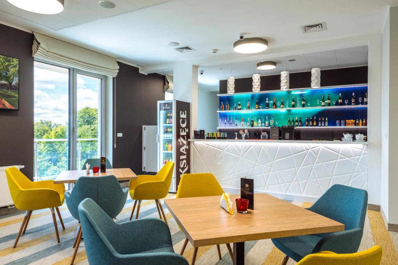 Hotel Zorza Колобжег Экстерьер фото