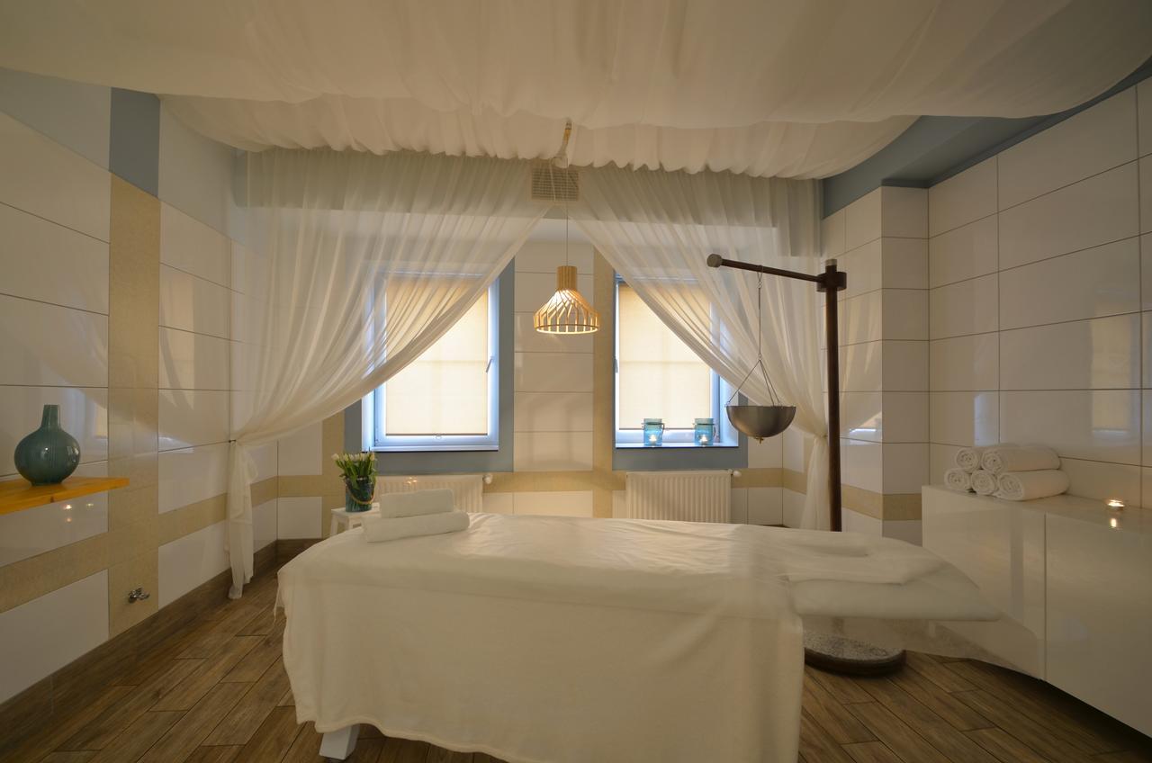 Hotel Zorza Колобжег Экстерьер фото